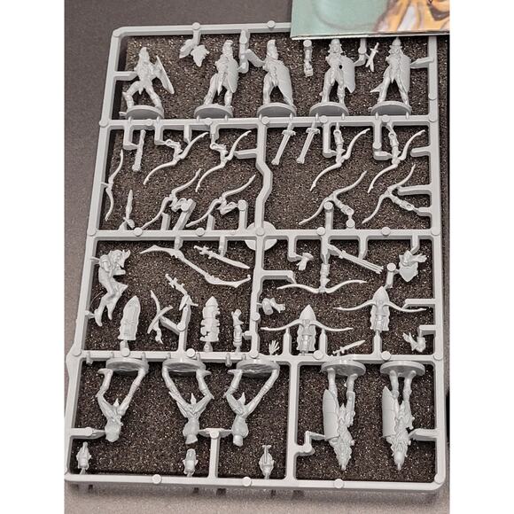 Kings Of War Elf Bow Regiment 20 Figures Open Box Wargaming Strategy Unpainted - Picture 4 of 9